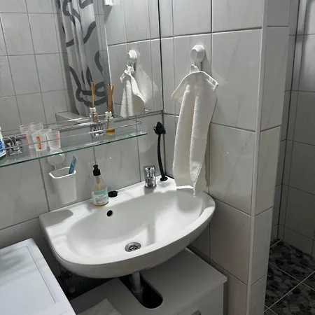 Apartment Egyszeru *