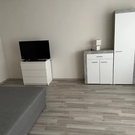 Apartment Egyszeru *